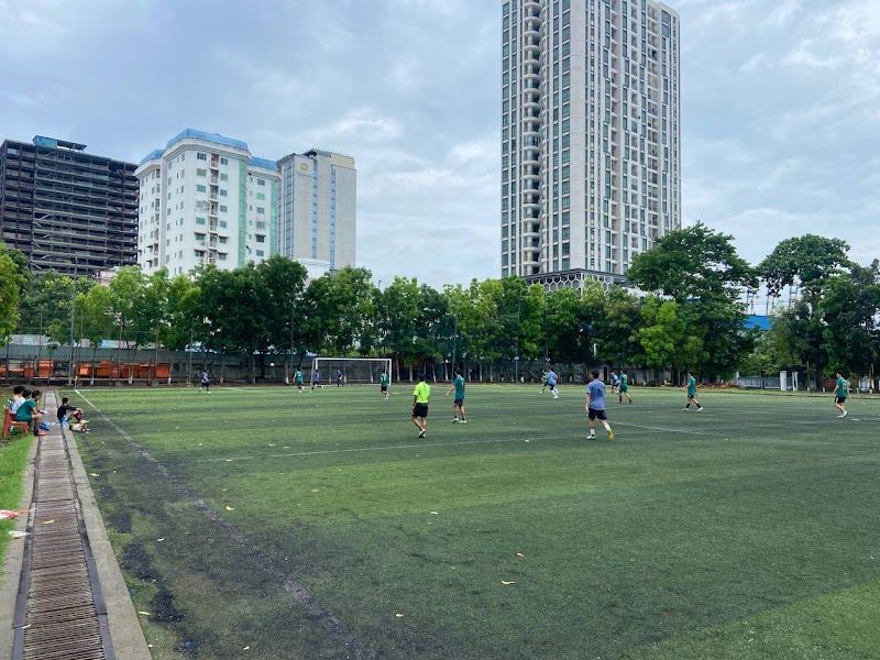 Ahlone Football ground (အလုံ ေဘာလုံးကွင်း)
